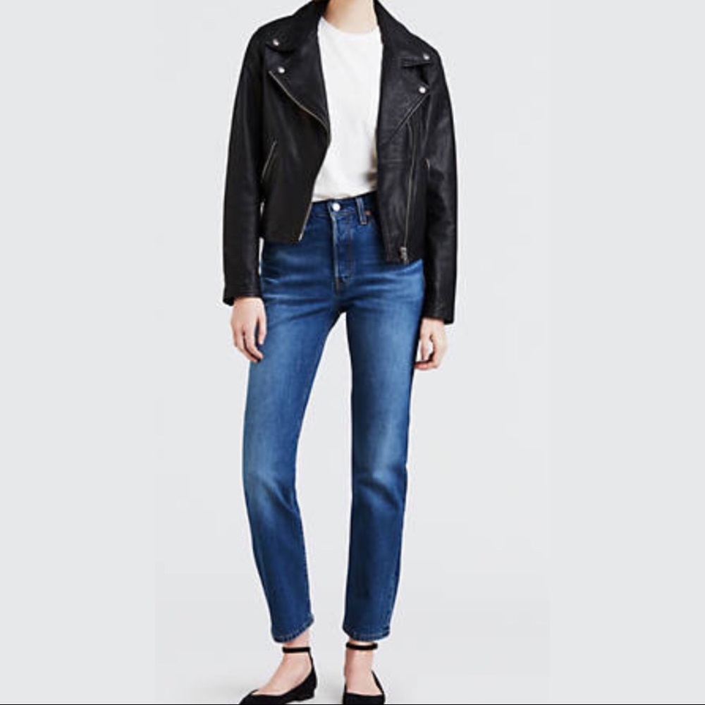 Levi’s 501 Straight Leg Button Fly Mom Jeans